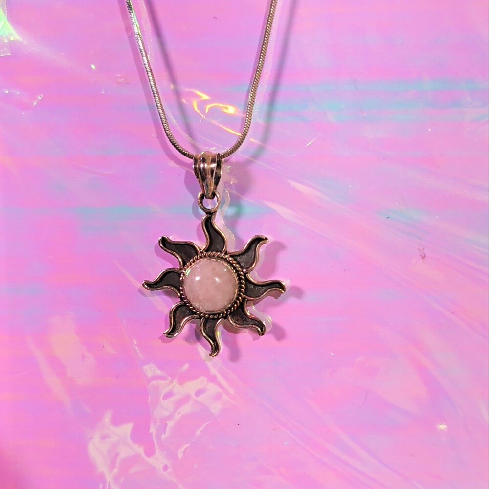 Vintage 1990s 925 Sterling Silver Milky White Stone Sun Pendant Necklace 10.5"